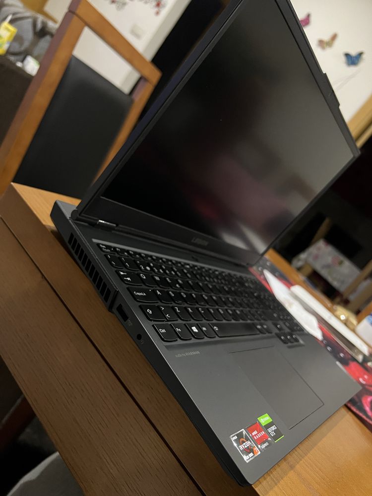 Portatil gaming Ryzen 7 4800h Radeon Graphics
