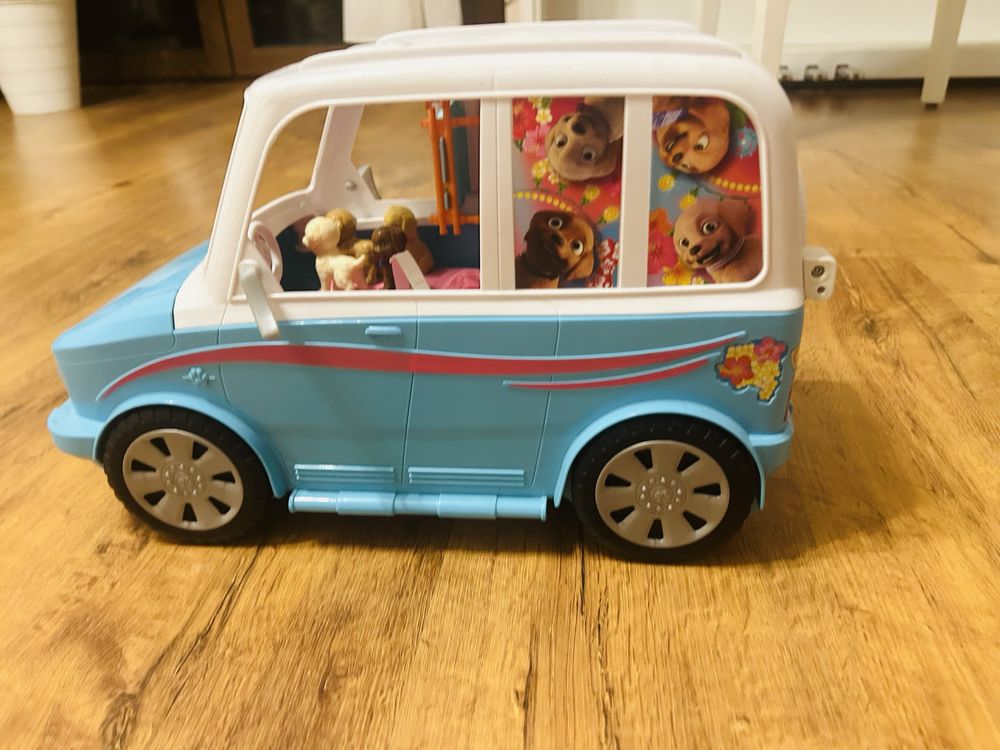 Camper Barbie pieski