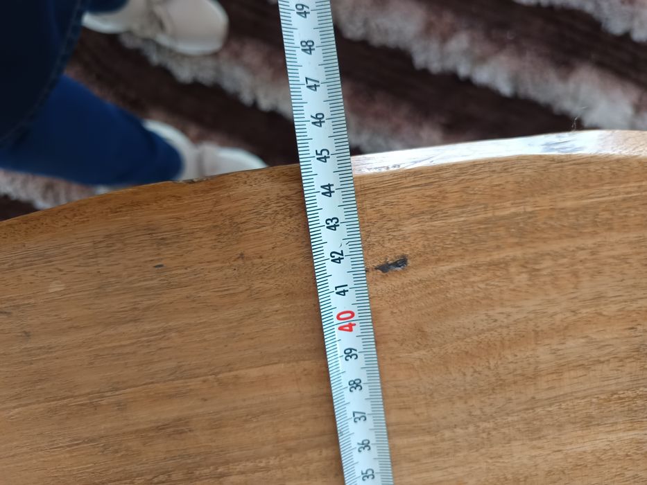 Mesa de apoio de madeira