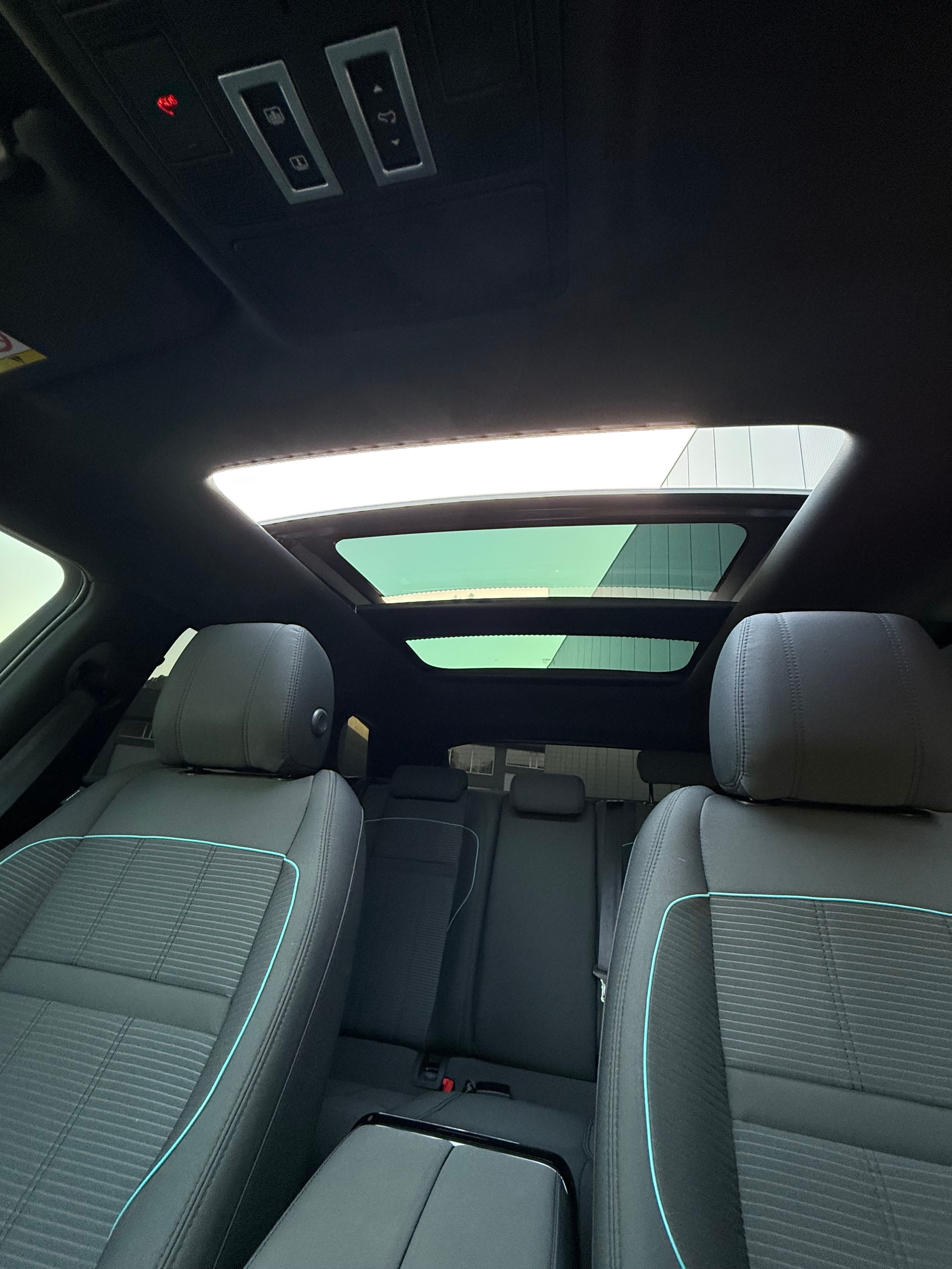 Land Rover Evoque R Dynamic 2.0 D150