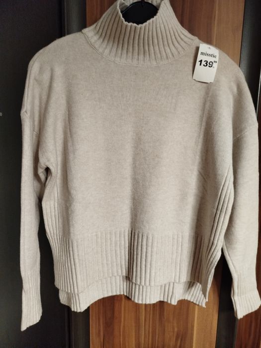 Śliczny golfik damski ciepły 50%viskose rozmiar XL Nowy