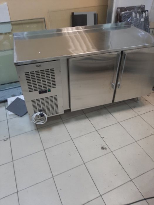 Стіл з н.ж (холодильний) KUM