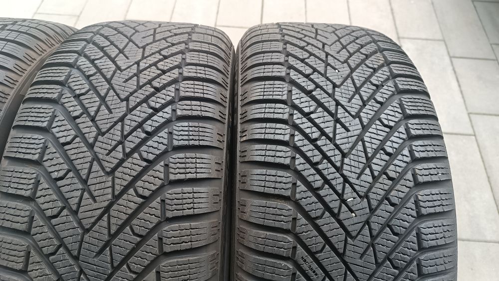 225/45R17 Opony zimowe Pirelli - 9-8,5 mm rant ochronny