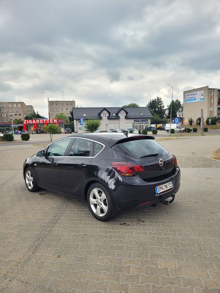 Opel astra J cosmo okazja