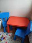 Ikea Mammut krzesła plus stolik