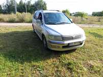 Mitsubishi Space Wagon 2.4 benzyna