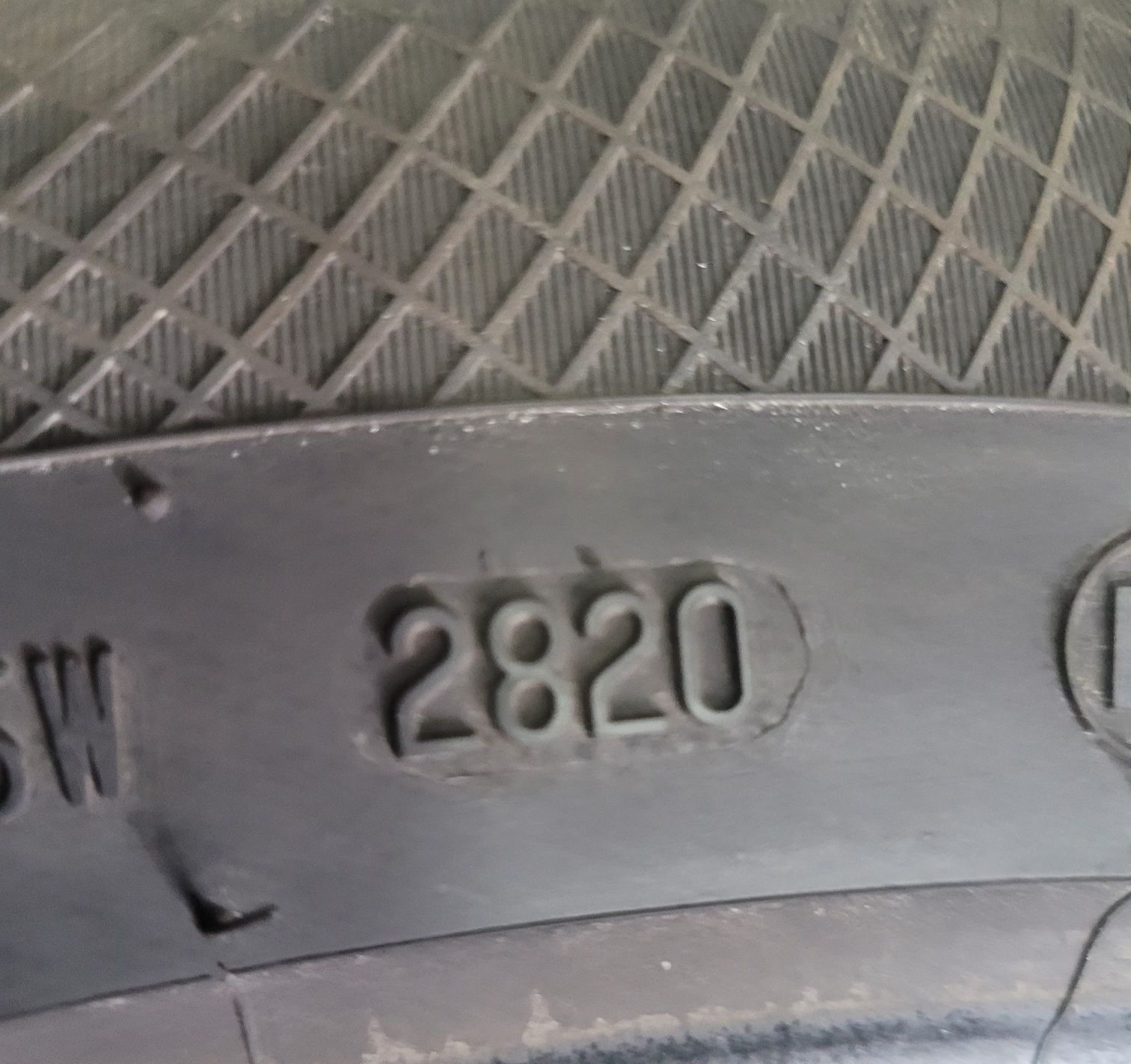 Opony Zimowe CONTINENTAL 225/55 R18 102V XL
