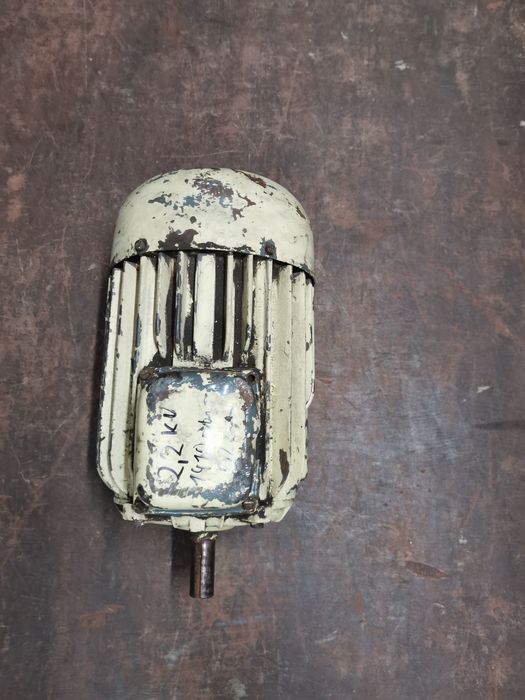 Silnik elektryczny 3 fazowy 2.2kw 1410obr