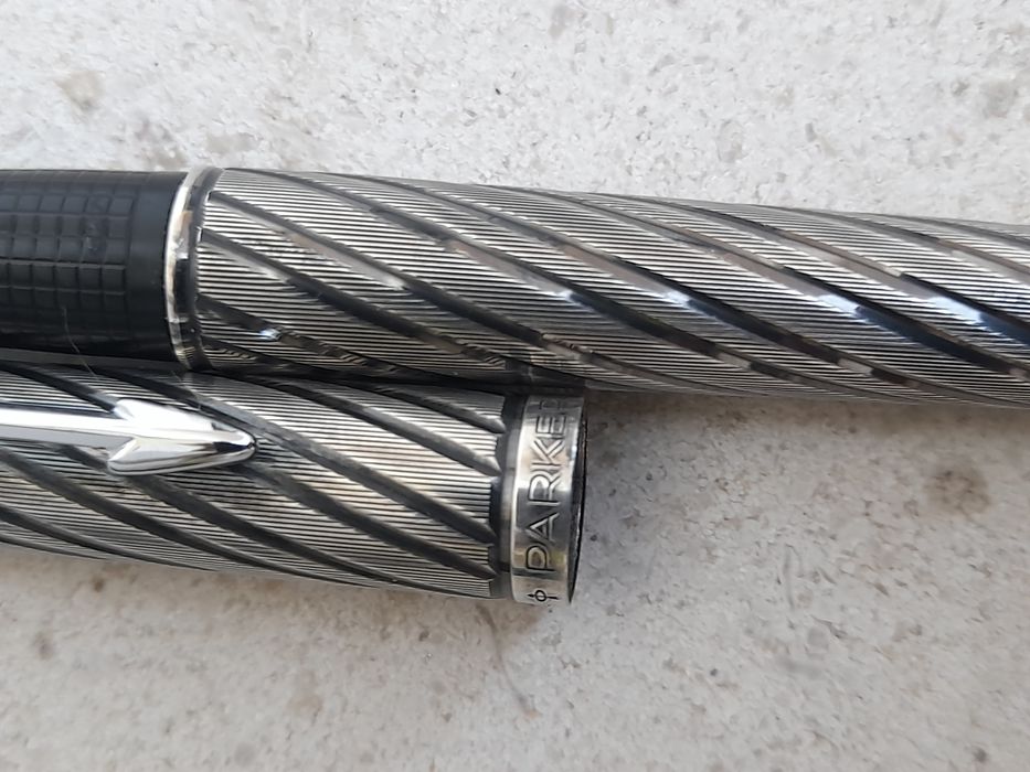 Caneta tinteiro Parker 180 Torceide prateada rara