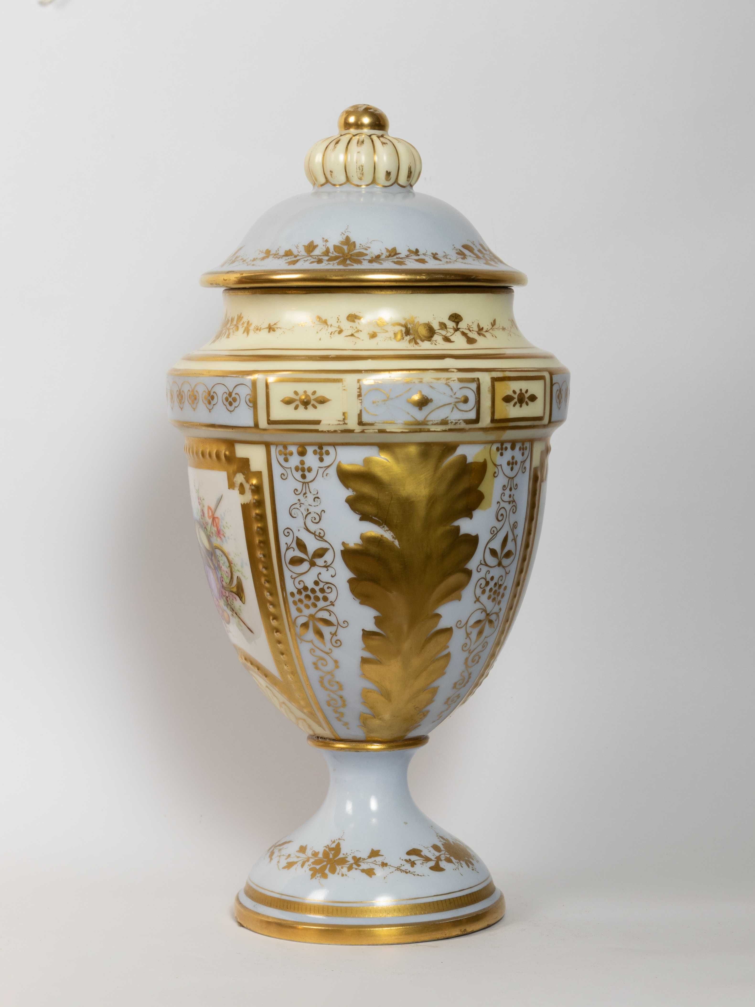 Ânfora porcelana Sevres Palácio Tulherias | século XVIII