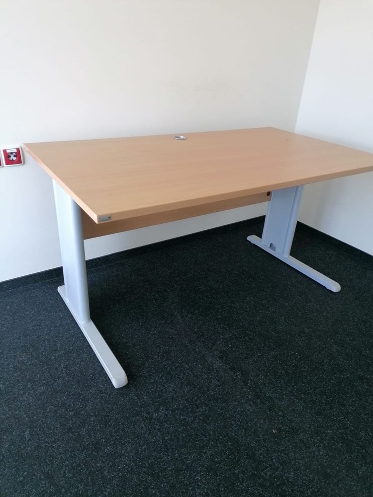 Biurko biurowe 120x80 poleasingowe używane większa ilość