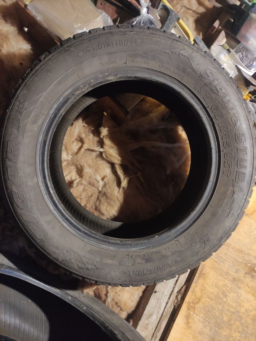 Продам резину 195/65 r15