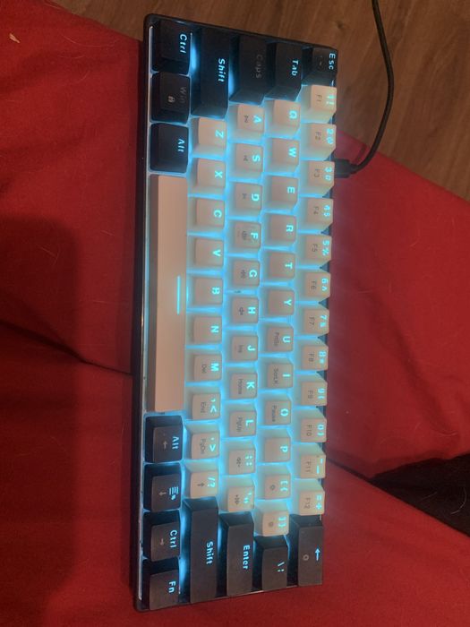 Механическая игровая клавиатура Snpurdiri V900 RGB-подсветка)
