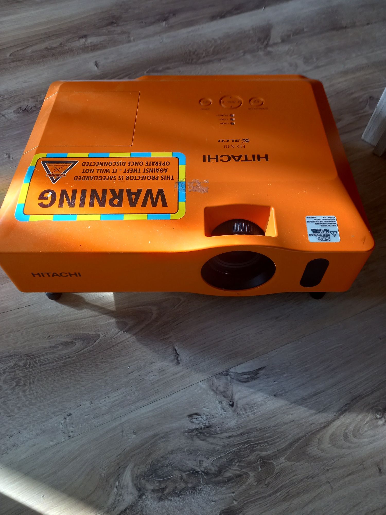 Rzutnik multimedialny