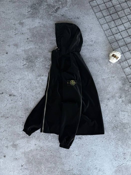 Якісна вітровка Stone Island