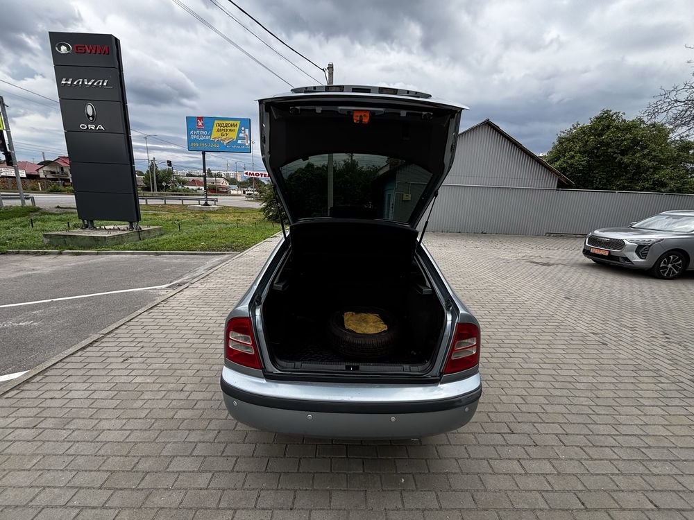 Продам Skoda Okrtavia 1.6 mpi газ/бензин