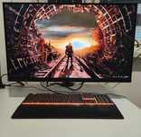 Monitor gamingowy + klawiatura + uchwyt