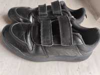 Buty chłopięce adidas czarne r.33