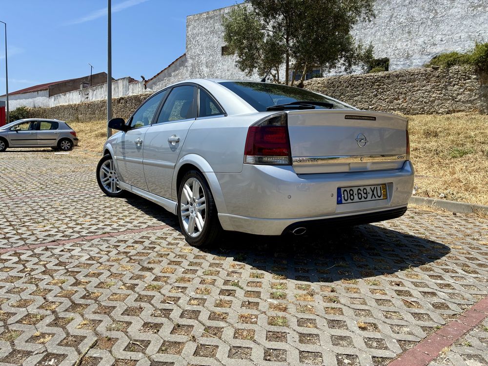 Opel Vectra GTS 1.9 CDTI • Excelente Estado