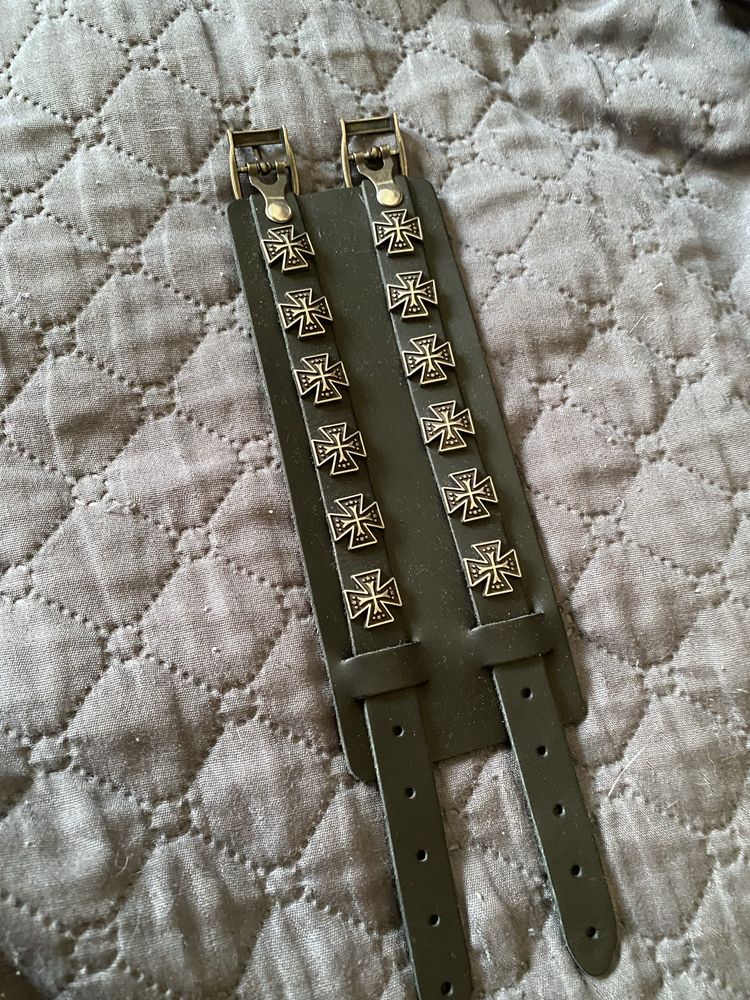 pulseiras com spikes