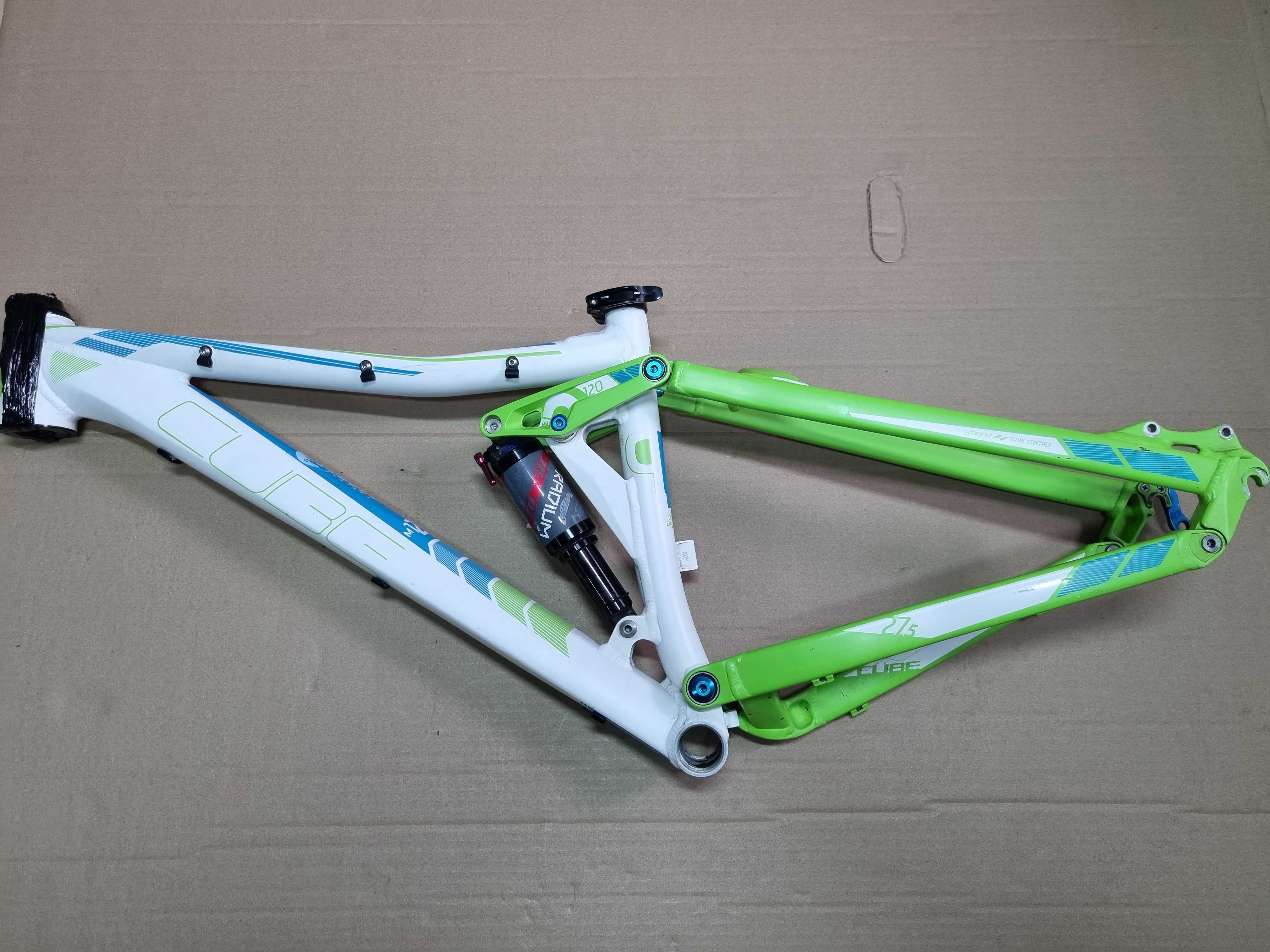 Rama typu full Cube Sting, 27,5
