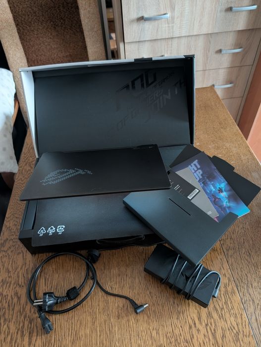 Asus Zephyrus G14 / Ryzen 9 5900HS / Rtx 3060 / 16GB / Anime Matrix