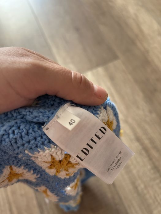 Ażurowy top w rozmiarze L