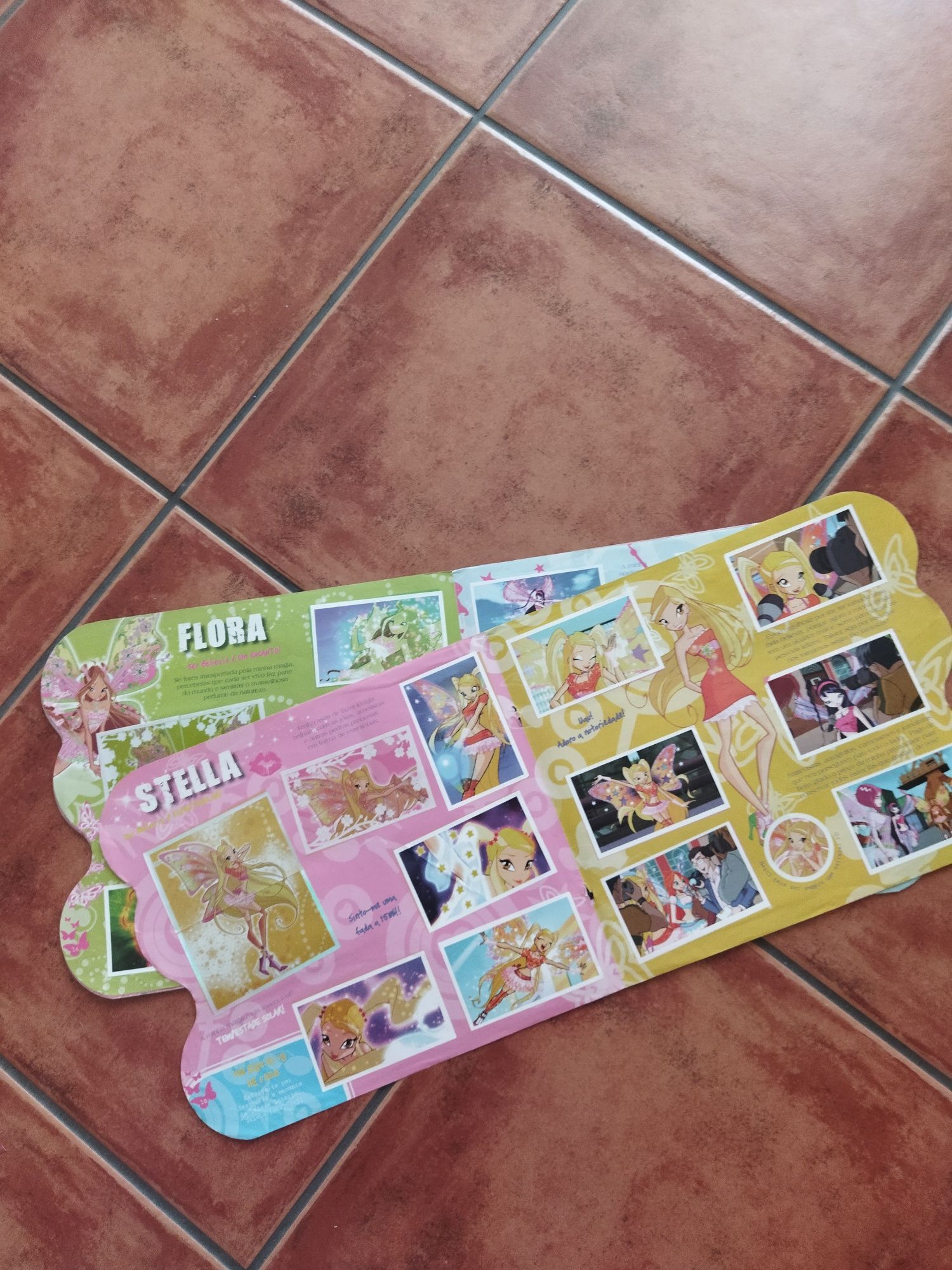 Caderneta de cromos panini Winx club