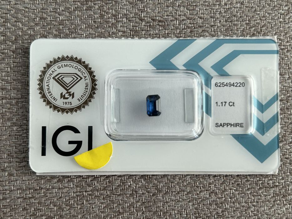 Szafir 1.17 Ct - certyfikat IGI (blue sapphire)