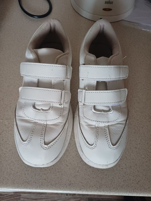 Кеди білі  кросівки