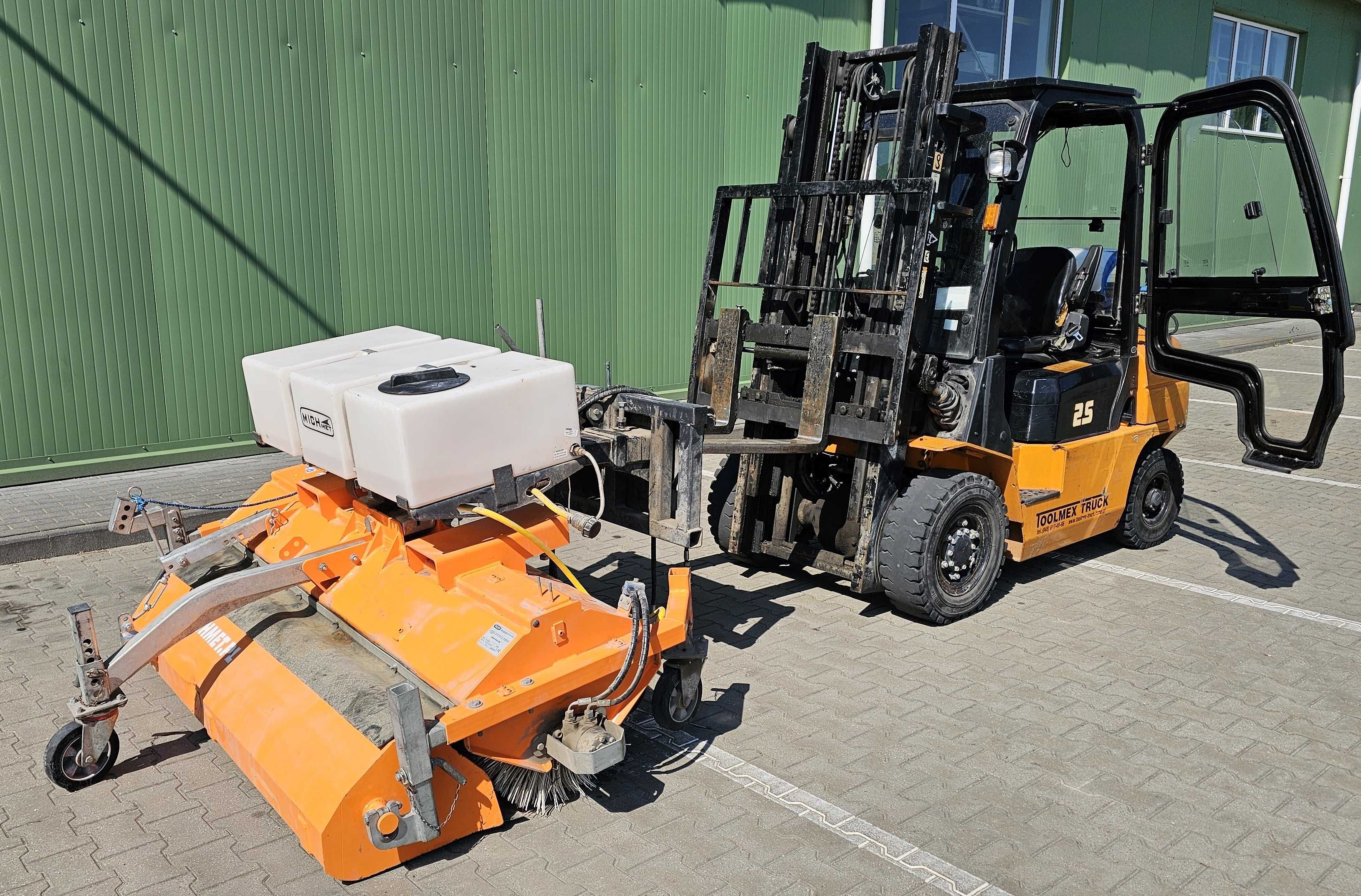 Wózek widłowy Hangcha CPQD25B-RW22-Y + Zamiatarka ZM-180