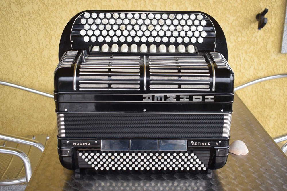Acordeao Hohner Morino Artiste  IN 4 Voz 120 Baixox, N . 149