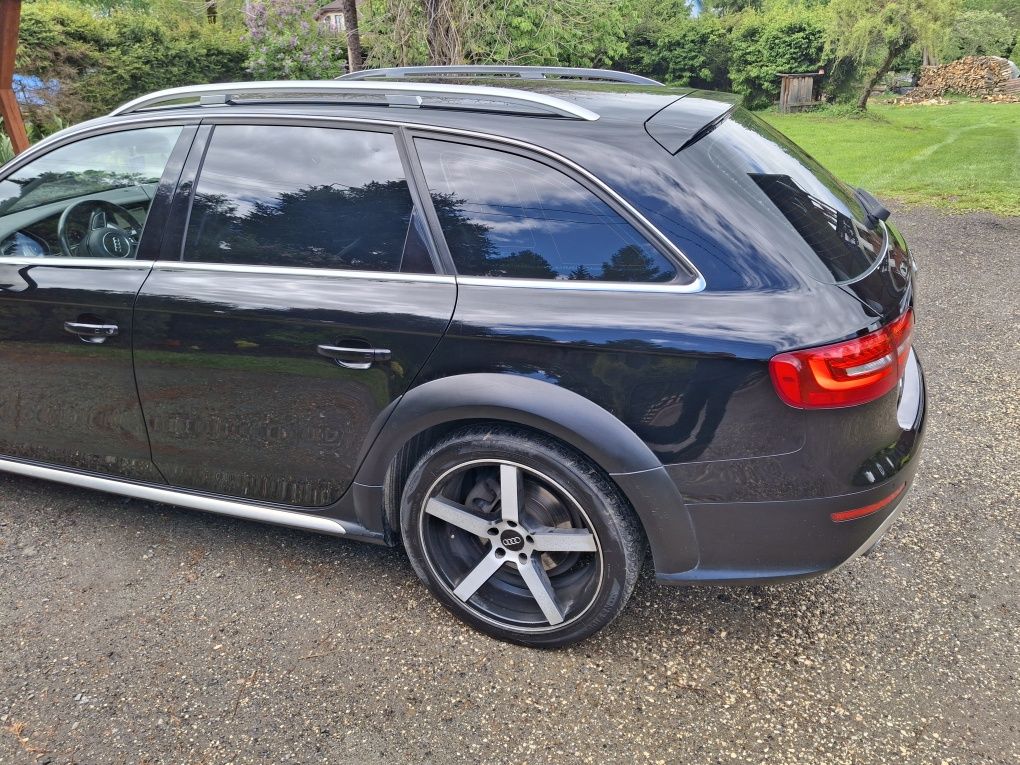 Audi a4 allroad 2015