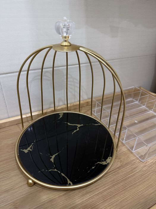 Подставка, органайзер для косметики, парфюмерии и прочего