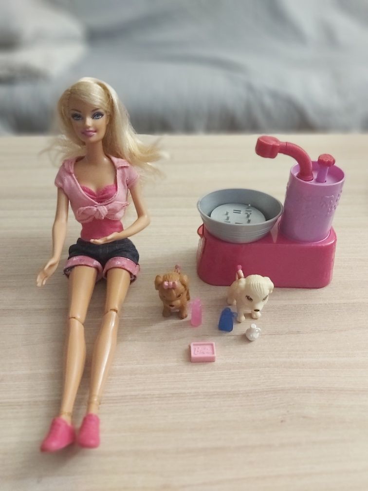 Lalka Barbie z pieskami