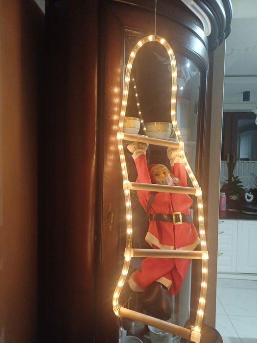 Mikołaj na drabinie