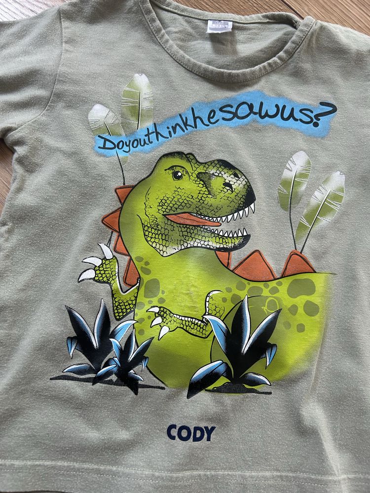 Koszulka z zielonym dinozaurem