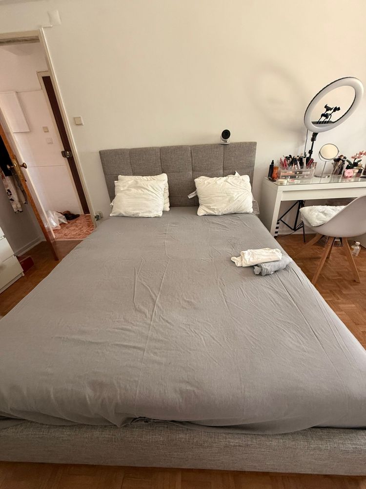 Cama de casal do tamanho King
