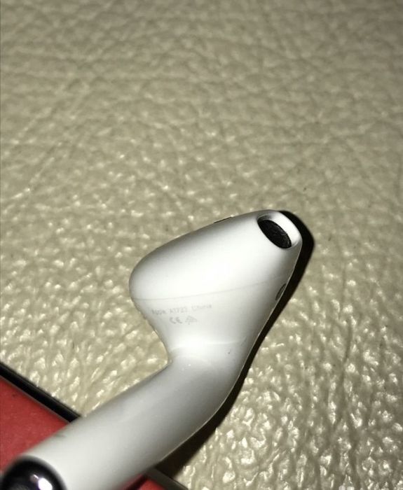 Airpods левый А2031 A2032 второе поколение
