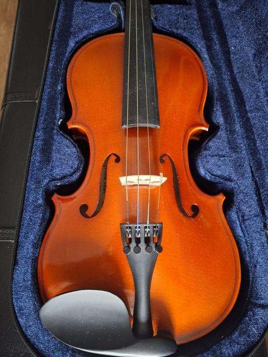 Violino 3/4 PRIMO – Afinado, com estojo, arco e resina