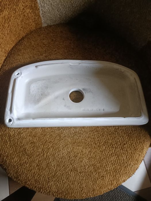 pokrywa spłuczki kompactu