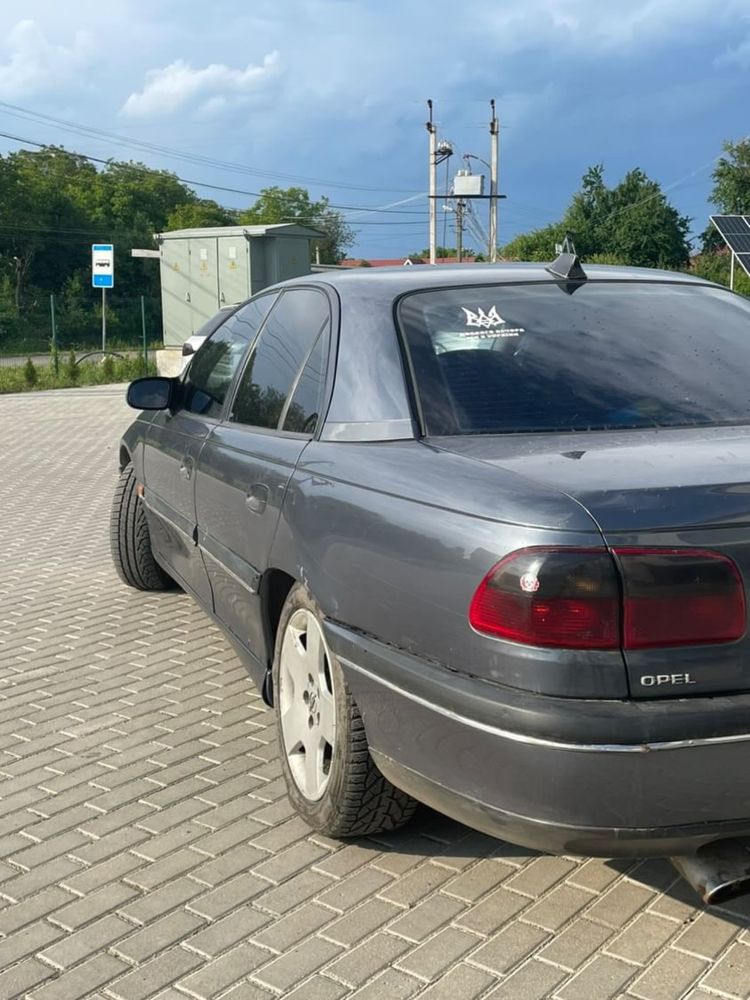 Opel Omega 2.0 газ бензин