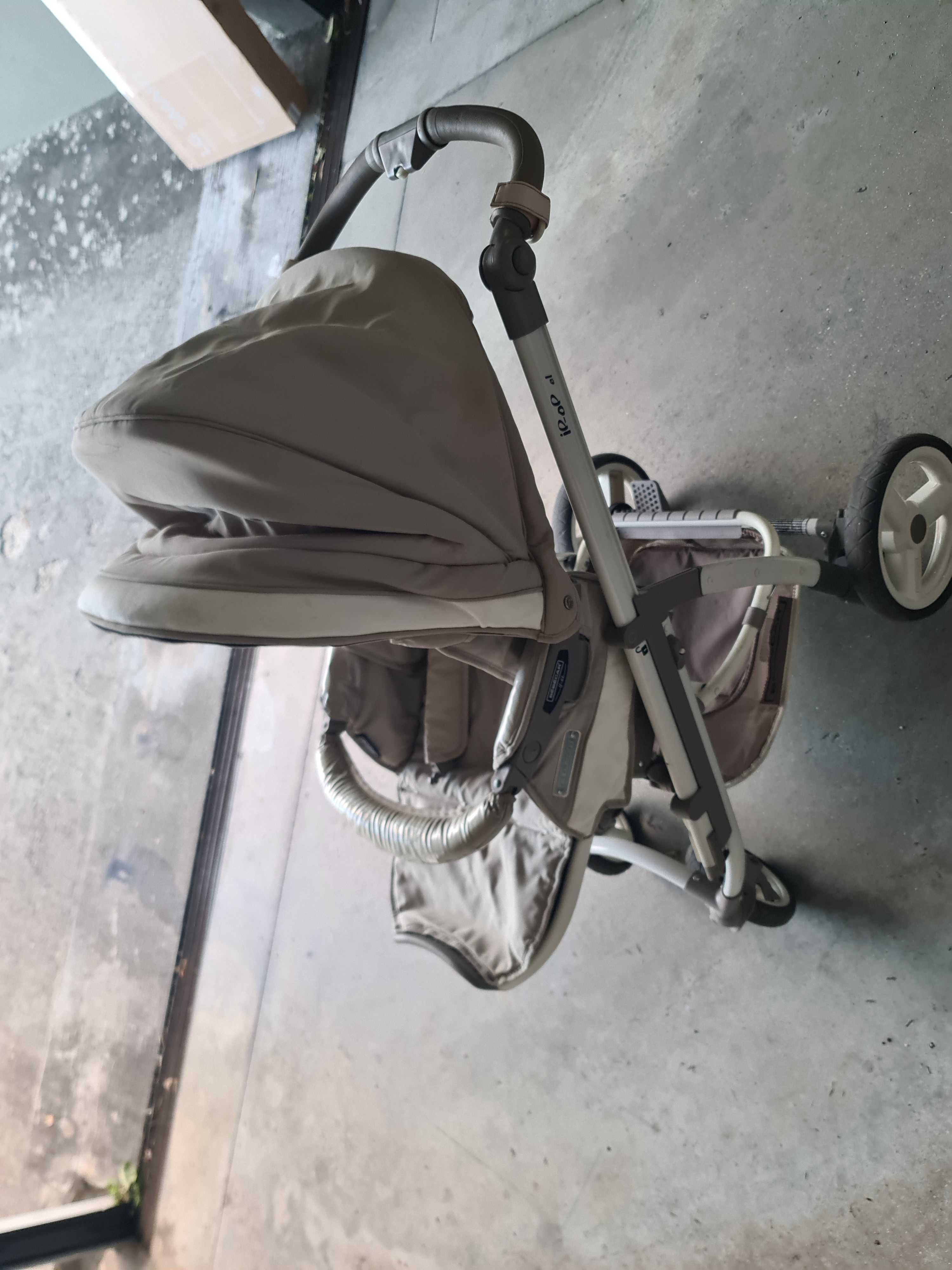 Carrinho de bebê Trio