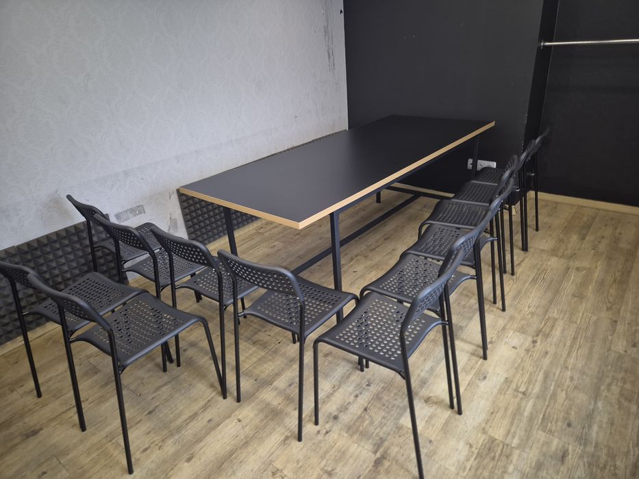 Zestaw stół z 12 krzesłami (metalowe nogii)