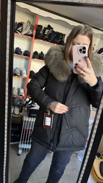 Натуральна зимова куртка з шикарним хутром. Розміри 42,46,48 в наявнос