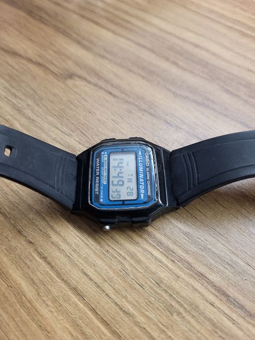 Casio illuminator f-105