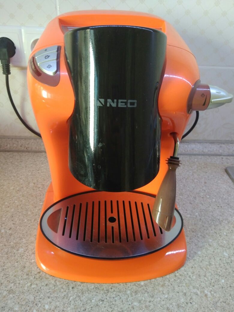Рожковая кофеварка Neo ES-200 900 Вт