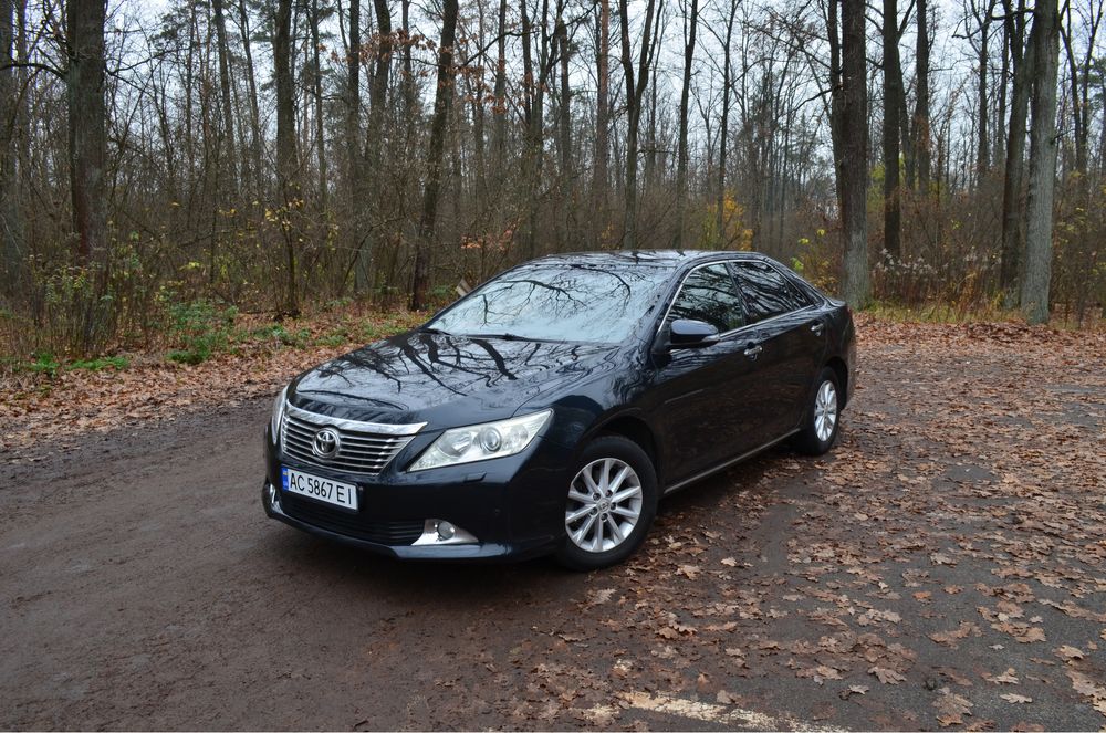 Продам тойота камри