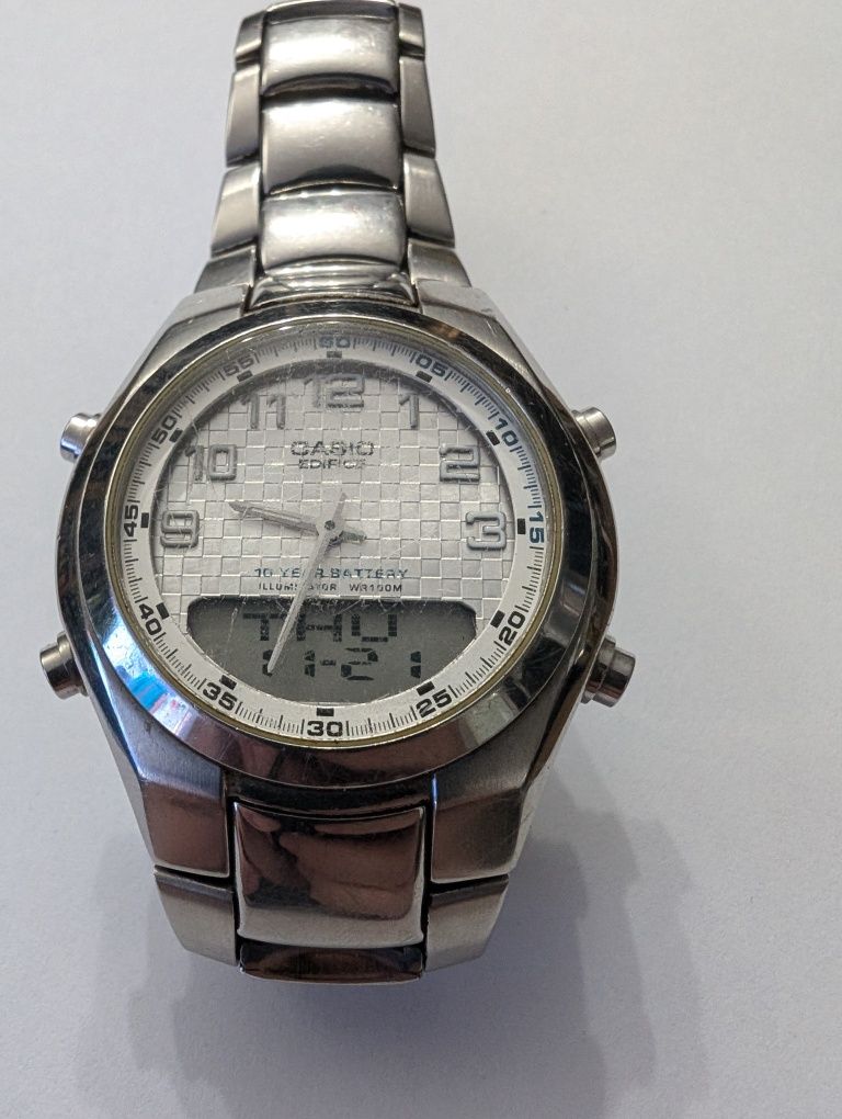 Zegarek męski Casio 2747 EFA 111