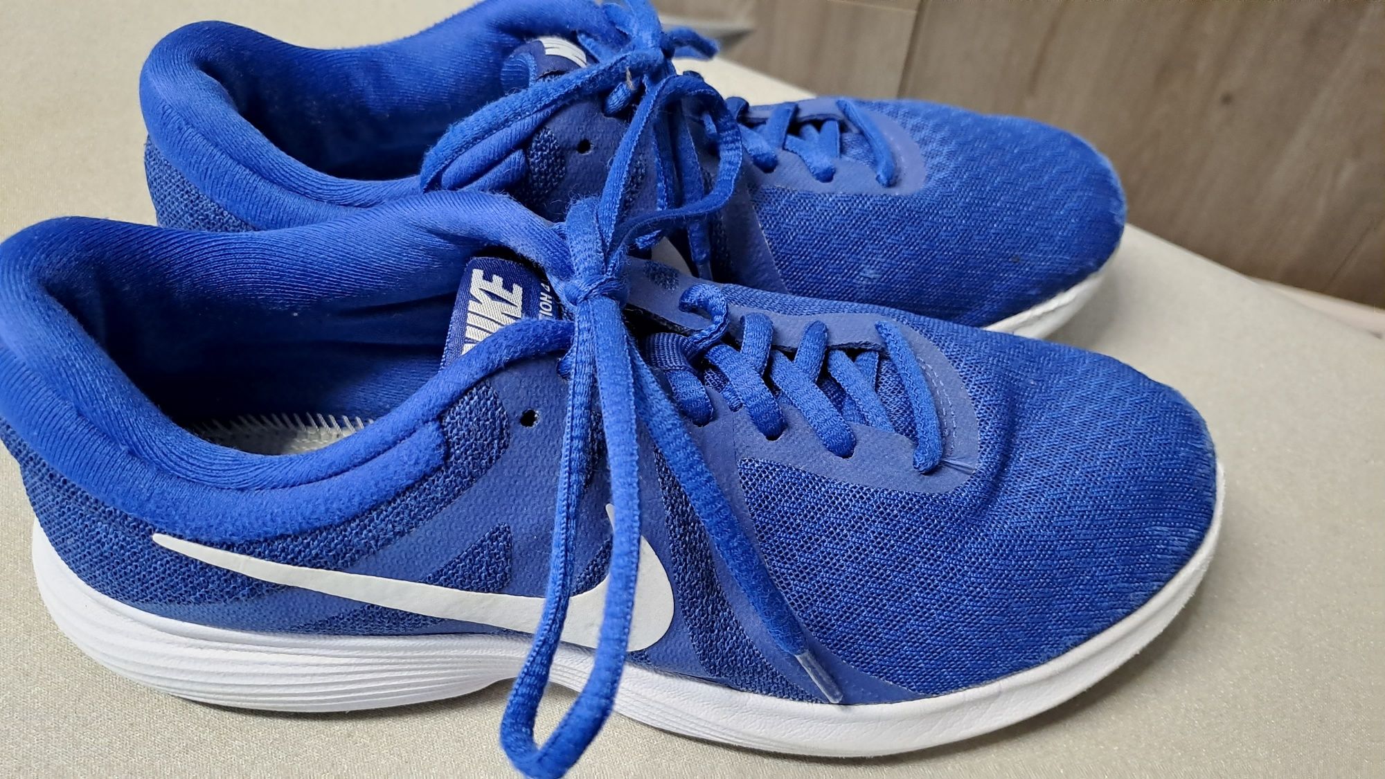 Sapatilhas Nike em muito bom estado